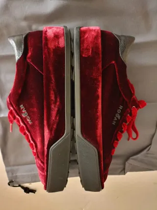 Sneakers Hogan in velluto Borgogna
