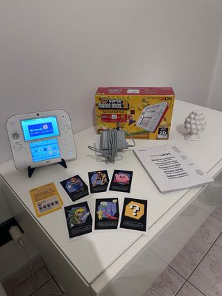 Nintendo 2DS Super Mario Bros. 2 Special Edition