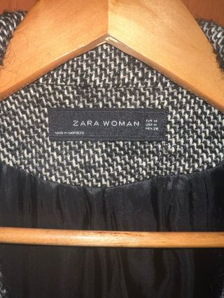 Abrigo Zara Negro y Gris