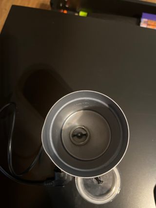 Espumador de leche negro