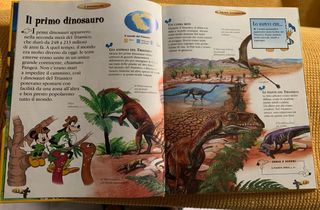 Libro e album operativo sui dinosauri