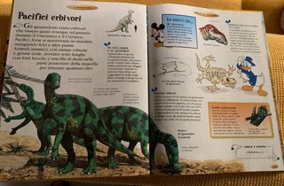 Libro e album operativo sui dinosauri
