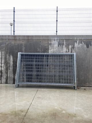 Vallas metálica obra 25€/ud Pie valla caucho 7€/ud