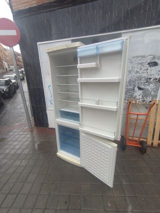 Nevera bosch 2x0,60 perfecto estado