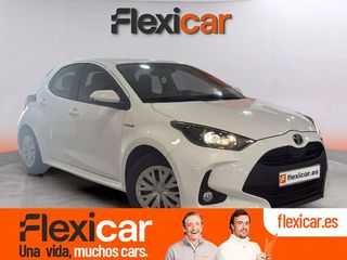 Toyota Yaris 1.5 120H Business Plus