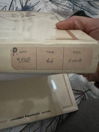 Pigiama vintage con ricamo scoiattolo