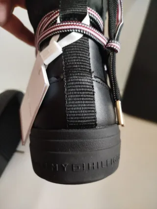 Stivaletti Tommy Hilfiger donna n.38