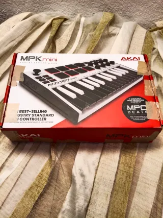 Akai MPK Mini MK3 White Controlador