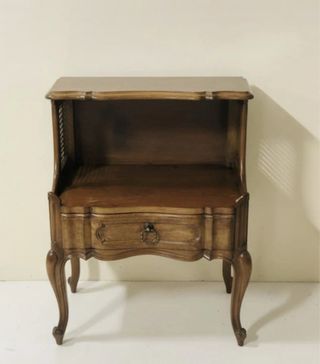 Tavolino francese Luigi XVI in legno e vimini