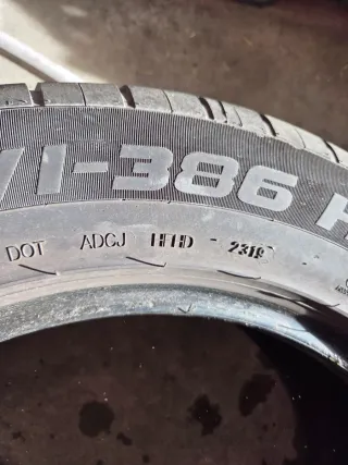 Neumático 235/60 R18
