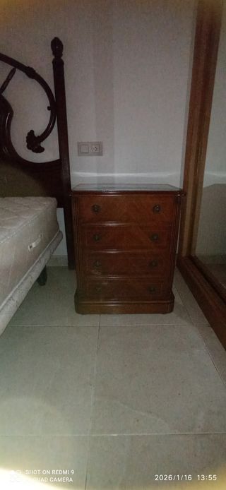 Comodini classici in legno