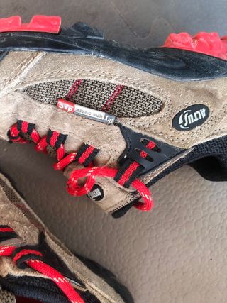 Zapatillas montaña niño Talla 33