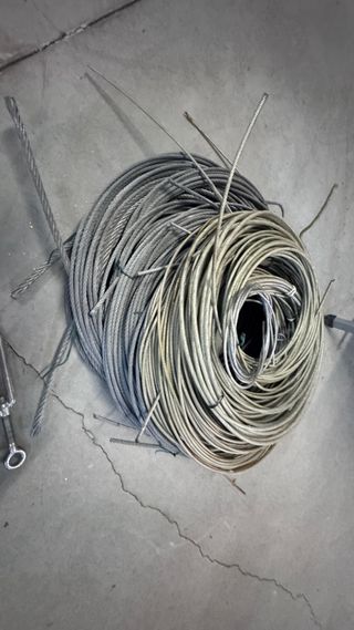 Cabo de aço e esticadores