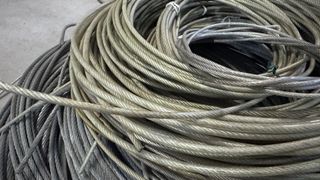 Cabo de aço e esticadores