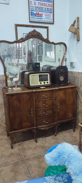Aparador antiguo madera con espejo