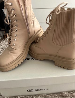 Botas bege T 35