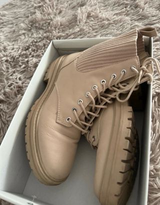 Botas bege T 35