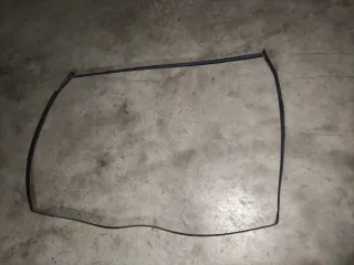 Goma carrocería a capó delantero Seat 850