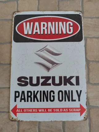 Placa Metal Suzuki Parking Only 20x30cm