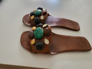 Chanclas Bimba y Lola con piedras