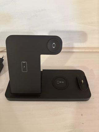 Base di Ricarica Wireless 4 in 1 Nera