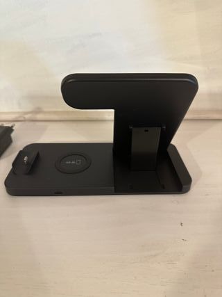 Base di Ricarica Wireless 4 in 1 Nera