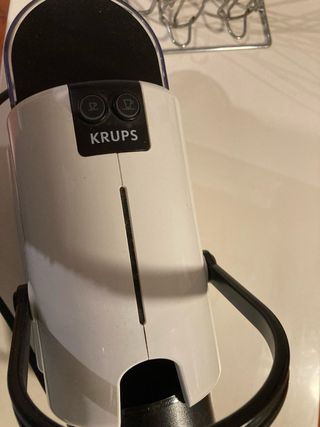 Cafetera Nespresso Krups Blanca  Con dispensador