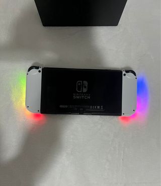 Nintendo Switch Blanca y Negra + Accesorios