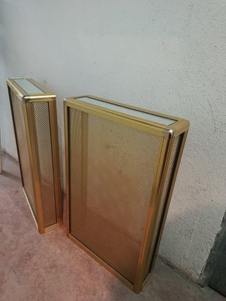 Cubiertas de radiador doradas