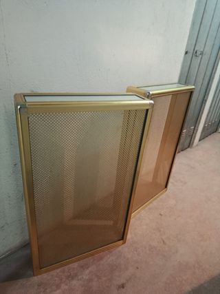 Cubiertas de radiador doradas