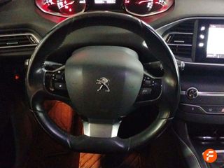 Peugeot 308 5p Active Pack BlueHDi 130 S&S