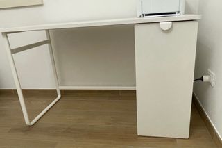 Scrivania Ikea Larande 120x58x74 cm