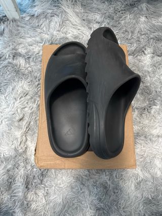 Yeezy Slide Negro