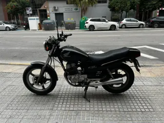 Honda CB 250cc Naked Negra