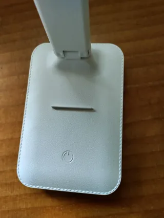 Lampara Led para escritorio blanca