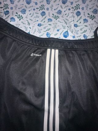 Pantalón Adidas Negro con Rayas Blancas