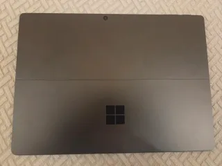 Microsoft Surface Pro 11 Copilot+ PC OLED.