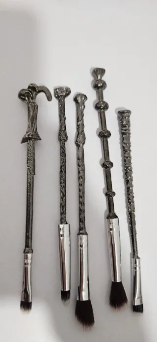 Set Brochas Maquillaje Harry Potter nuevo sin usar
