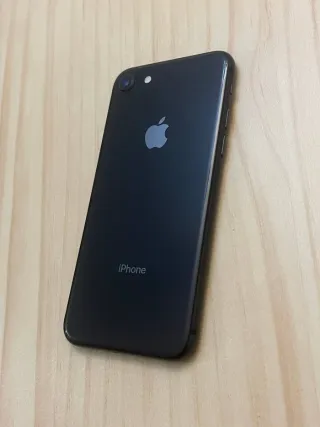 iPhone 8 64GB 4G LTE Nero