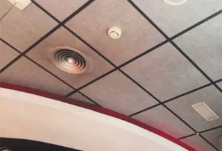 Techos desmontables e iluminación