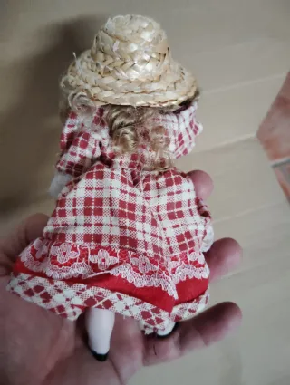 Nuove bambole in ceramica vintage