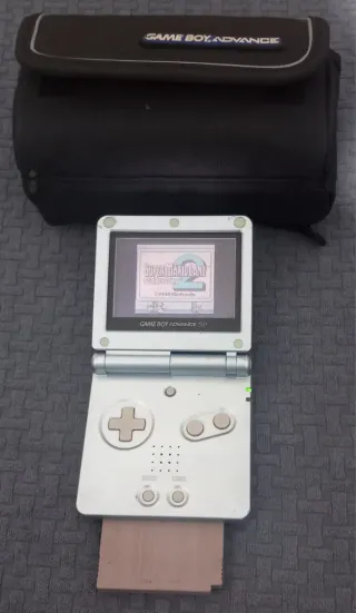 Nintendo Game Boy Advance SP Plata