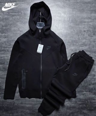 Conjunto Nike Tech Negro