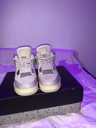 Jordan 4 Gris Plata