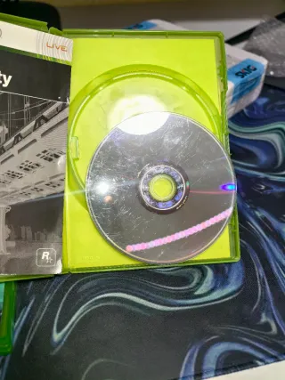 Lote 3 juegos Xbox: GTA IV, Max Payne 3, B