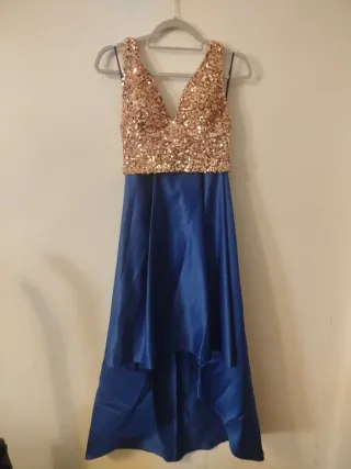 Conjunto Top Lentejuelas y Falda Asimétrica