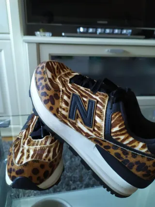 Zapatilla New Balance Mujer Animal Print