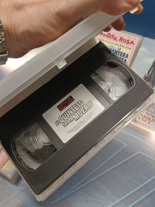 4 cintas, peliculas VHS. especial Peter sellers