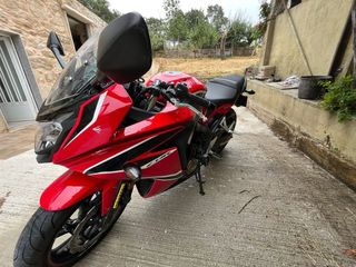 Honda CBR 650F Roja