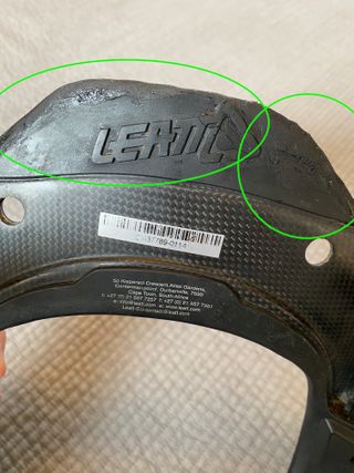 Leatt STX RR Carbon – collarín circuito/carretera